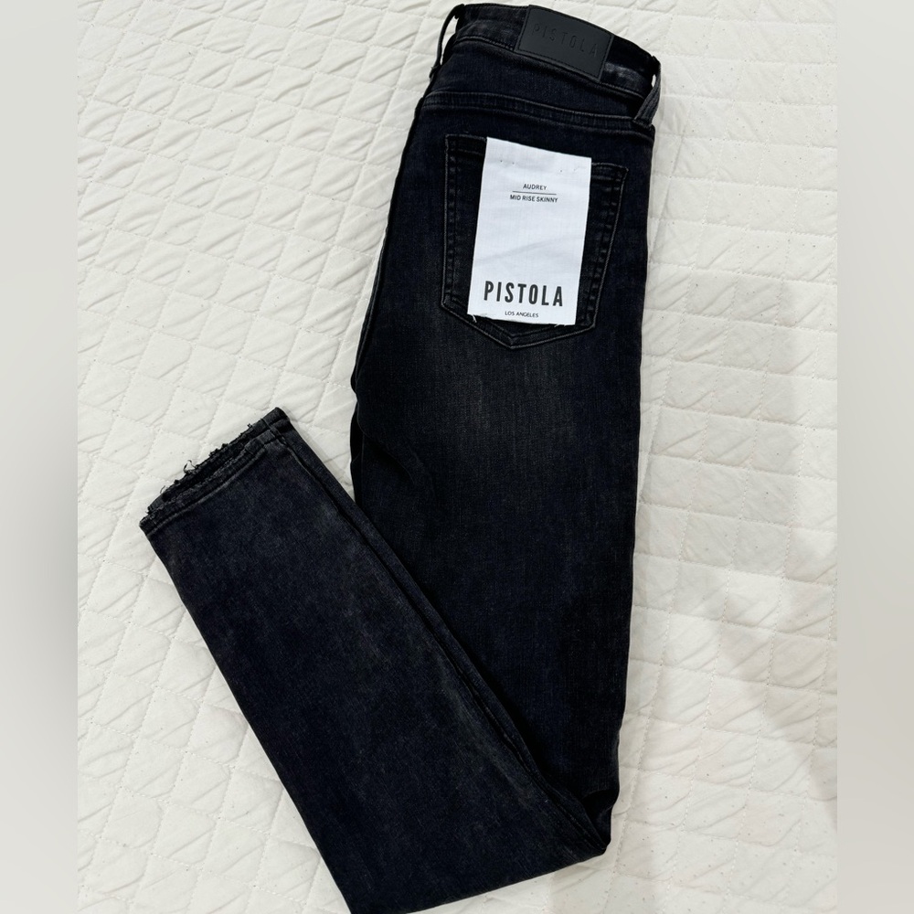 PISTOLA Audrey Mid rise skinny sz 26